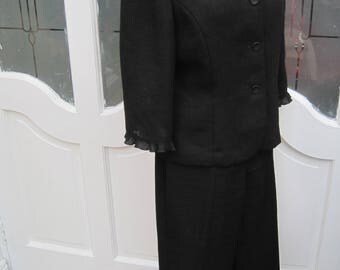 Vintage 90's Linen Look Capri Pants suit, Capri pants, ruffle hem suit, black suit ladies suit