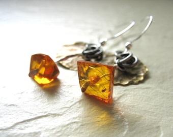 Amber Earrings, Baltic Amber Stone Dangle Drop Earrings, Handmade Baltic Amber Earrings, Amber Jewelry, Metalwork Amber Earrings, Amber