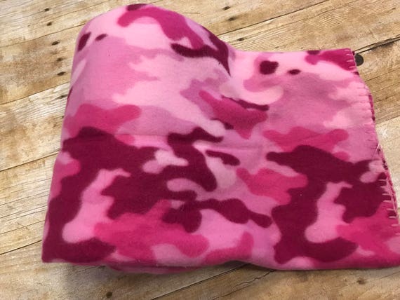 Items similar to Personalized pink camo print fleece throw blanket
