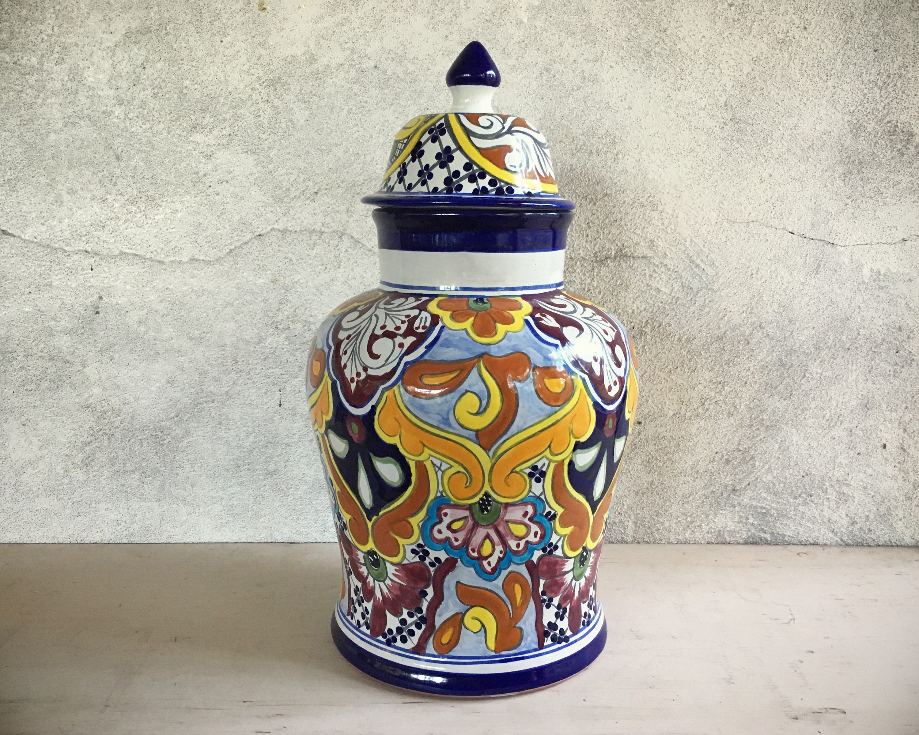 Large vintage Talavera lidded jar, Talavera pottery ginger jar tibor