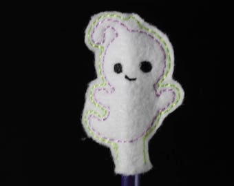 Pencil with embroidered felt smiling ghost topper