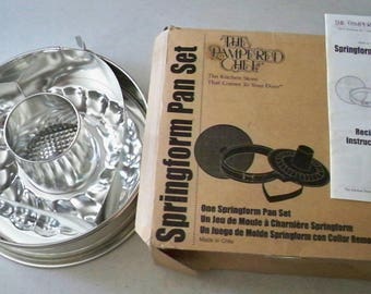 Vintage 1996 The Pampered Chef Springform Pan Set