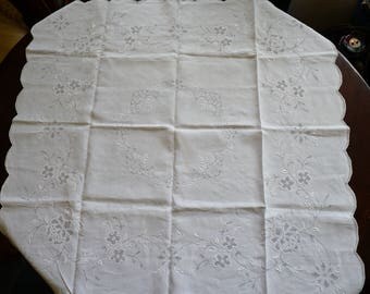 Vintage Cotton Embroidered Table Cloth Tea Whitework Antique Scalloped edge