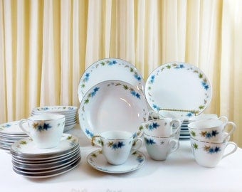 Vintage mid century Grant Crest fine china made in Japan Four Seasons dinnerware set 43 pieces