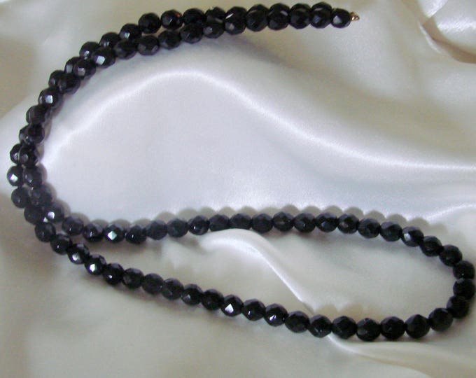 Mid Century Basic Black Faceted Glass Bead Necklace / 27" Long / 8mm Beads / Vintage Jewelry / Jewellery