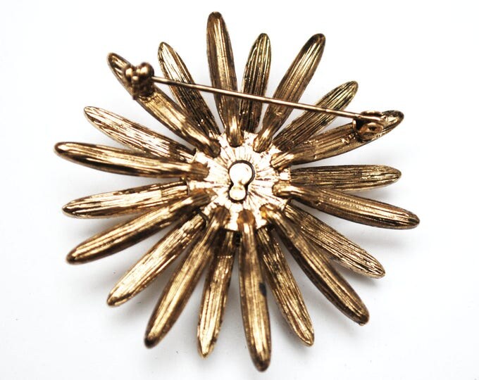 Gold Rhinestone Flower Brooch - Mid Century - Clear rhinestone - Gold metal - Starburst - Atomic Pin