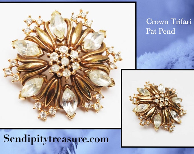 Trifari Pat Pend Rhinestone Brooch pendant - Flower Snowflake - Alfred Philippe design - Floral atomic Pin