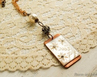 Vintage flower statement necklace / repurposed necklace / pearl flower necklace / upcycled jewelry / assemblage necklace / flower necklace