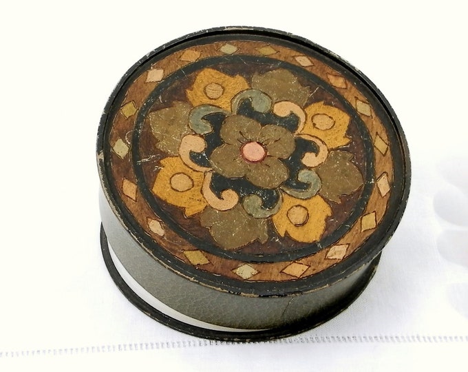 Large Round Vintage French Powder Box with Wooden Colored Pokerwork Top, Wood Burnt Pattern Make Up Container, Collectible Cosmetic