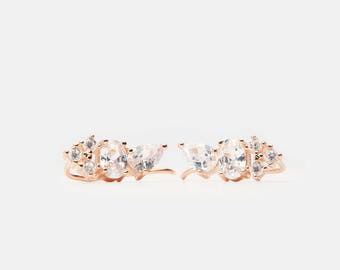 Bridesmaid Ear Climber, Modern Bridal Jewelry, Ear Crawler, Bridal Earrings, Wedding Bridesmaid Gifts, Gold Wedding Ideas PD