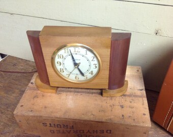 Mid-century Modern United Mantel Clock