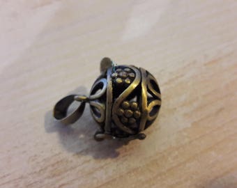 Bronze Ball pendant, hiding place for jewelry making