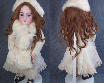 Antique French Market SH 1079 DEP Bebe Jumeau chunky wood compo body Bte S.G.D.G. Depose pull string talker white fur muff bonnet wrap 26"