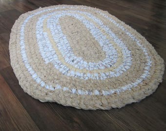 Oval Scandinavian Loop Rug in Beige and White, Bathroom Rug, Kitchen Rug, Rag Rug, Cotton Rug, Made from Re-purposed Matterials,