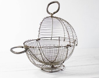 Wire Egg Basket Vintage Egg Basket Wire, Antique Egg Basket Metal French Egg Basket Round Egg Wire Baskets with Feet Rustic Wire Basket Eggs