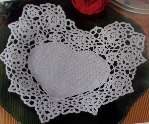 Hand crochet doily cotton lace home décor vintage crochet pattern 10x12 inch cozy house antique style