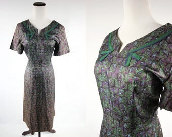 1960's Green & Purple Floral Printed Dress