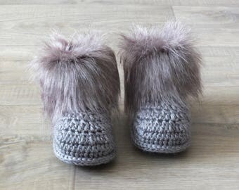 Gray Baby booties - Baby winter boots - Faux Fur Baby Booties - Newborn booties - Crochet Baby Booties - Baby Boy Booties - Infant shoes