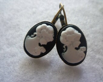 Boucles d'oreilles Camées noires & bronze