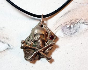 Unisex gothique pendant, meteorite and pirate skull in goldy bronze +red zirconium+black leather strap, perfect present for a biker