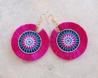 Bright Hued Eyes Embellished Tassel main image 1