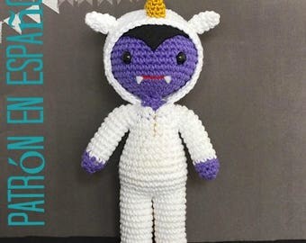 Patrón de amigurumi: Hugo, el vampiro unicornio (PDF en ESPAÑOL)