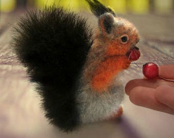 squirrel brooch needle felting.