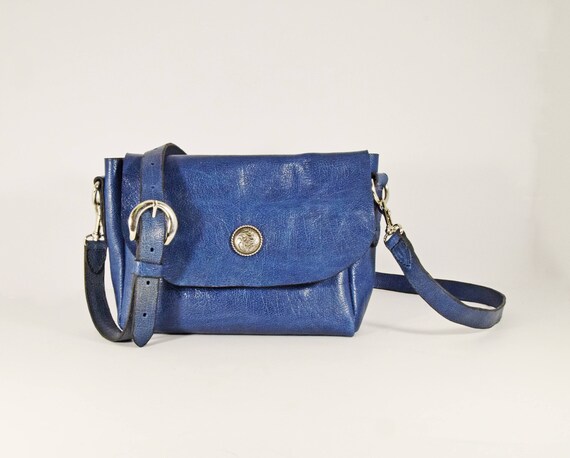 blue and white crossbody bag