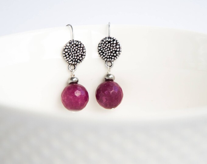 Dark purple earrings, Crimson jewelry, Faceted earrings, Crimson earrings, Amaranth purple earrings