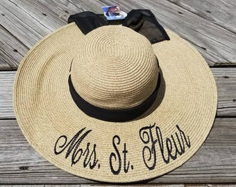 Monogrammed Bride Hat, Monogrammed Bride Floppy, personalized bride floppy hat, Just Married Hat, Honeymoon Hat, Mrs Floppy Hat