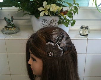 Headband shabby bronze,brown grey black white feather,metal flower/serre tete shabby en plumes naturelles bronzes blanches grises
