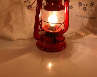 Antique Kerosene Lantern Lamp