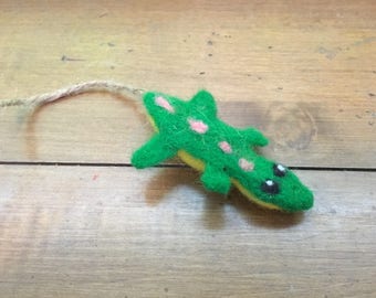 Felted Lizard Rat Toy (1)