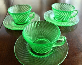 Vintage Green Glass Cups and Saucers, Depression Glass, Hocking Glass, Spiral pattern, Uranium Glass