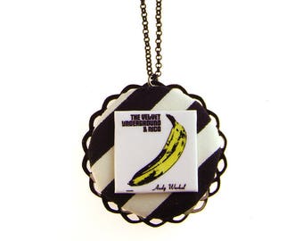 THE VELVET UNDERGROUND & NICO CIRCLE NECKLACE