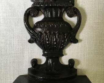 CAST IRON Floral Bookend ~ Vintage Bookends ~ Cast Iron Bookends ~ Vintage Cast Iron ~ Doorstop ~ Black Bookends ~Urn Bookends~Library Decor