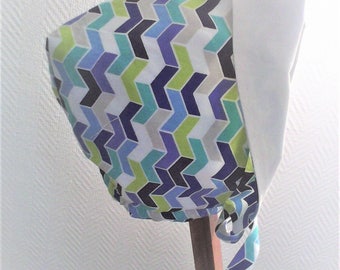 Béguin,bonnet bébé,N 19 ,en tissu japonais bleu et blanc ,réversible ,taille 3-9 mois ,fait main .