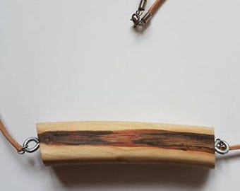 wooden jewelry- necklace by silvie hruskova