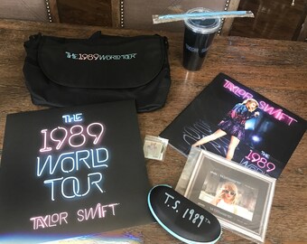 Rare - Taylor Swift 1989 tour backstage merchandise