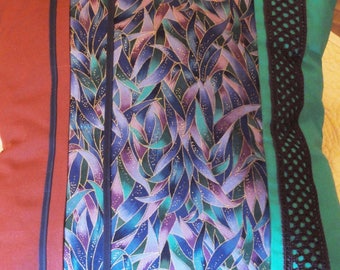 Green and plum cotton "Feathers" pillow