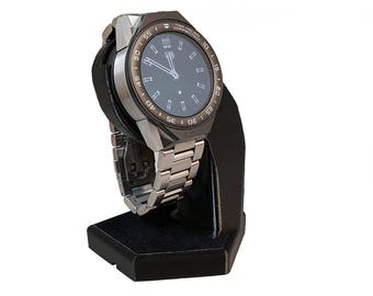 tag heuer connected modular 45 charging stand