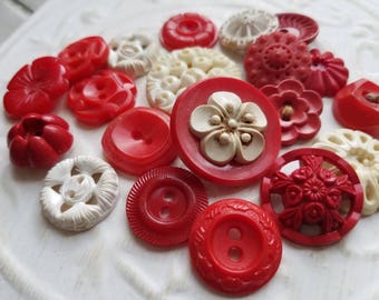 Vintage Buttons - Cottage chic mix of red and off white, lot of 20 old and sweet( june 507 17)