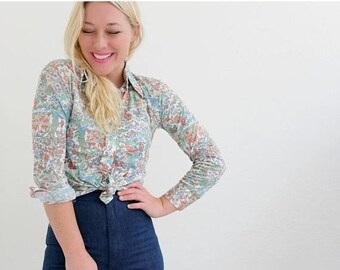 ANNIVERSARY SALE 1970s Coral Kingdom Blouse /// Size Extra Small /// Girls Size 12/14