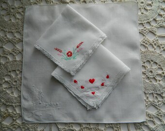 3 Vintage Hankies Good Vintage Condition Lot 2872