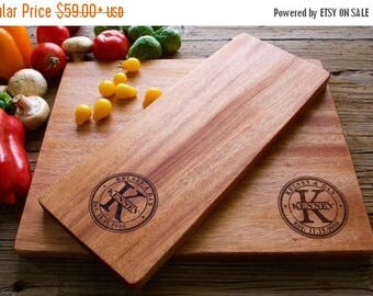 ON SALE Personalized Cutting Board Set, Personalized Wedding Gift, Housewarming Gift, Anniversary Gift, Personalized Cutting Board