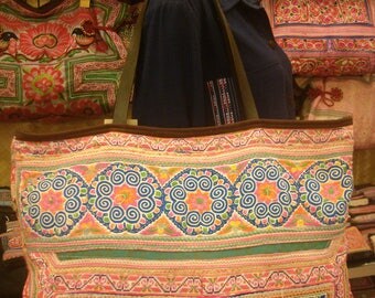 Tote/vintage -Tribal-Handmade Ethnic Hmong Bag 017