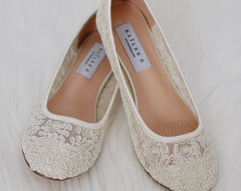 Women Wedding Shoes, Bridesmaid Shoes - IVORY lace flats, Perfect for brides, bridesmaid gifts, wedding party shoes