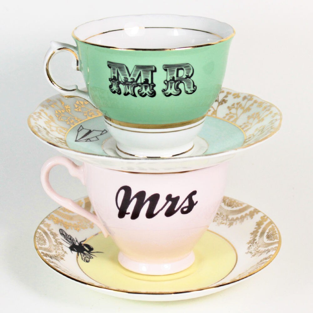 Mr & Mrs vintage teacups set wedding gift