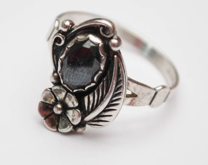 Hematite ring Sterling - Wheeler mfg Company - size 9 1/2 - flower - Native American tribal southwestern ring