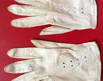 Vintage 50's dark cream decorated kid leather gloves by Dent's